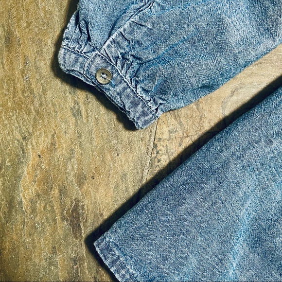 GAP•Kid’s Small•100% Soft Cotton Chambray•Denim Blue•Peasant Style Button Front - Picture 7 of 9